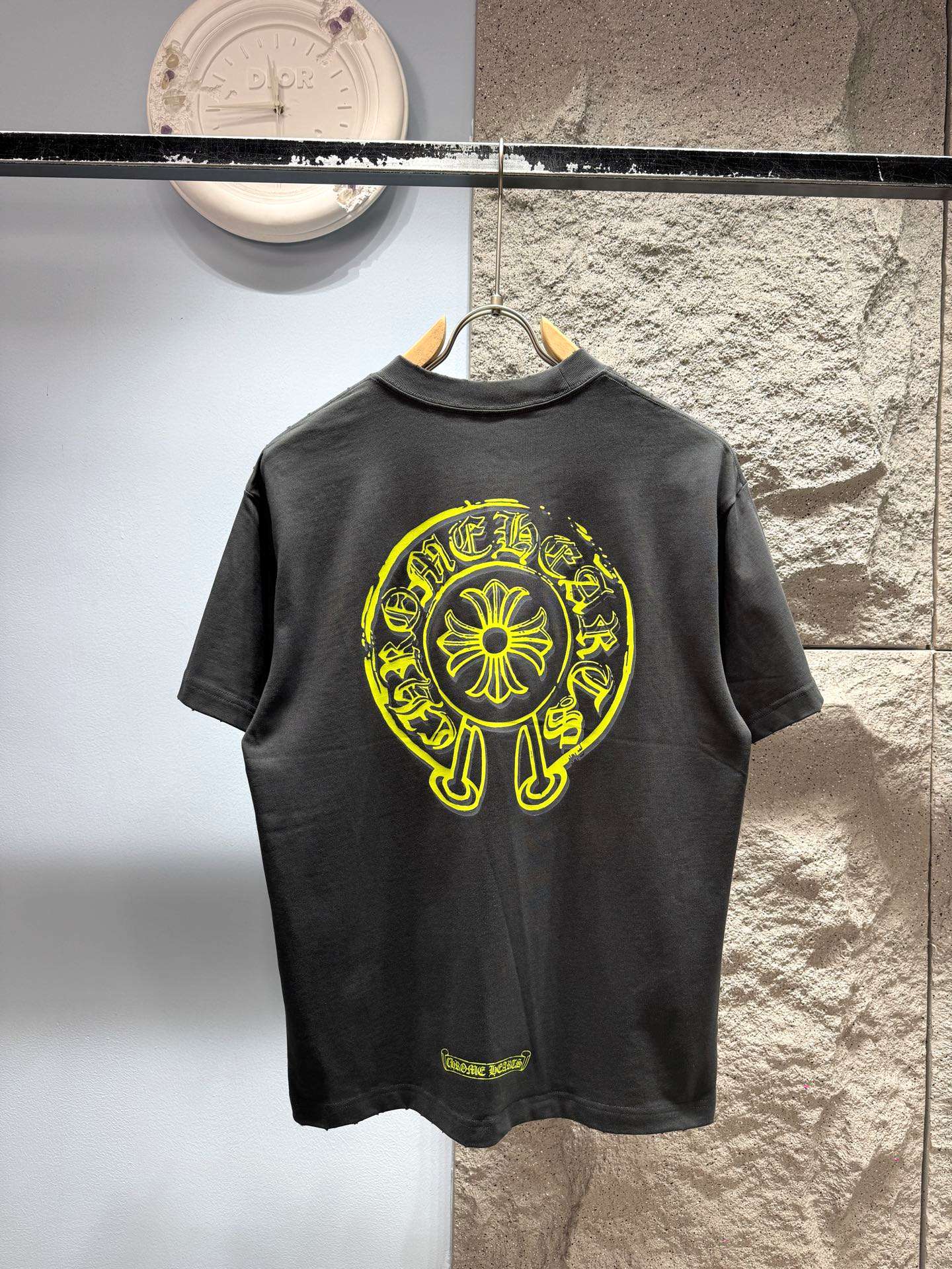 크롬하츠(CHROME HEARTS) 빈티지 호스슈 그래픽 반팔 티셔츠 상의 의류