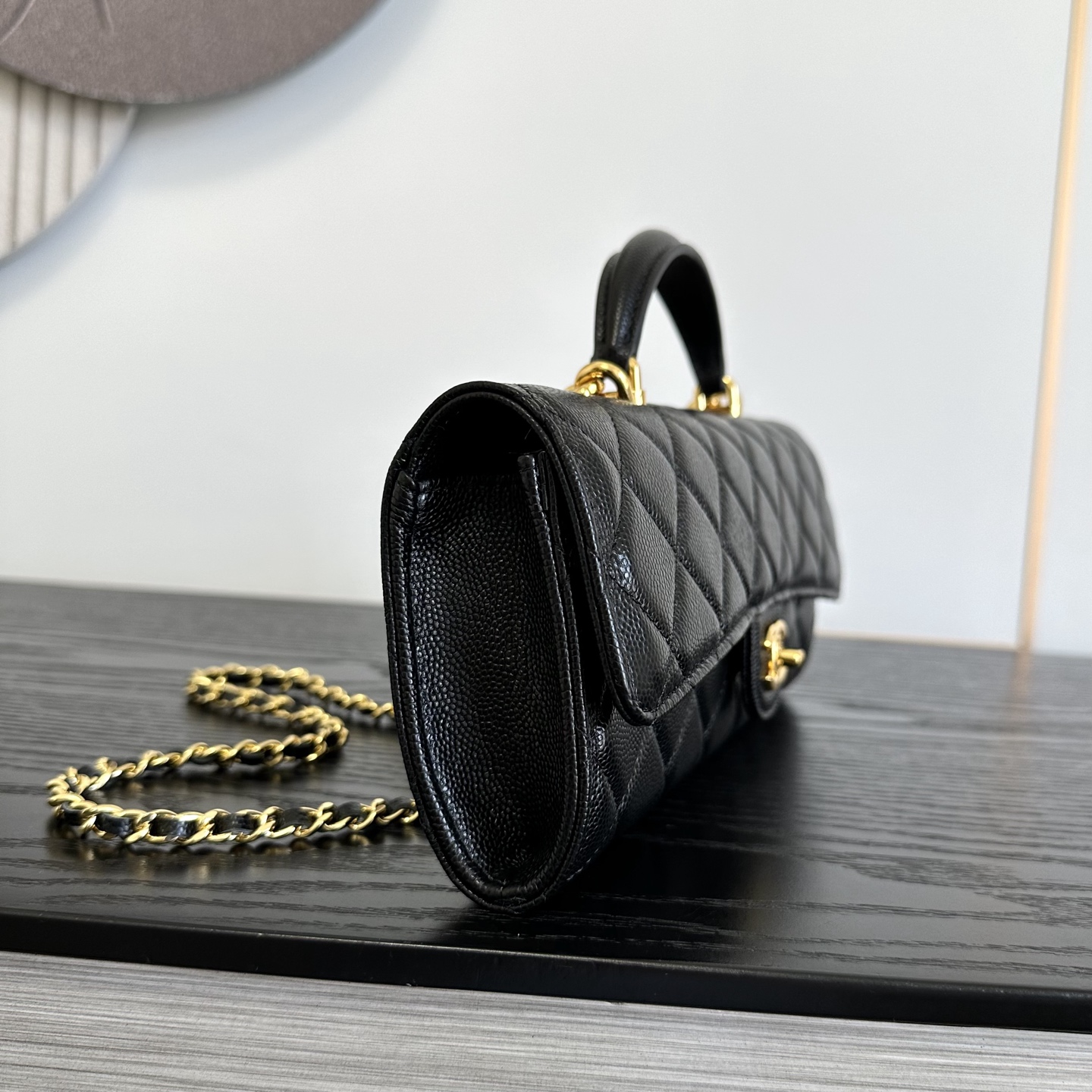 CHANEL 샤넬 26A 시리즈 탑핸들 체인 플랩 백 가방