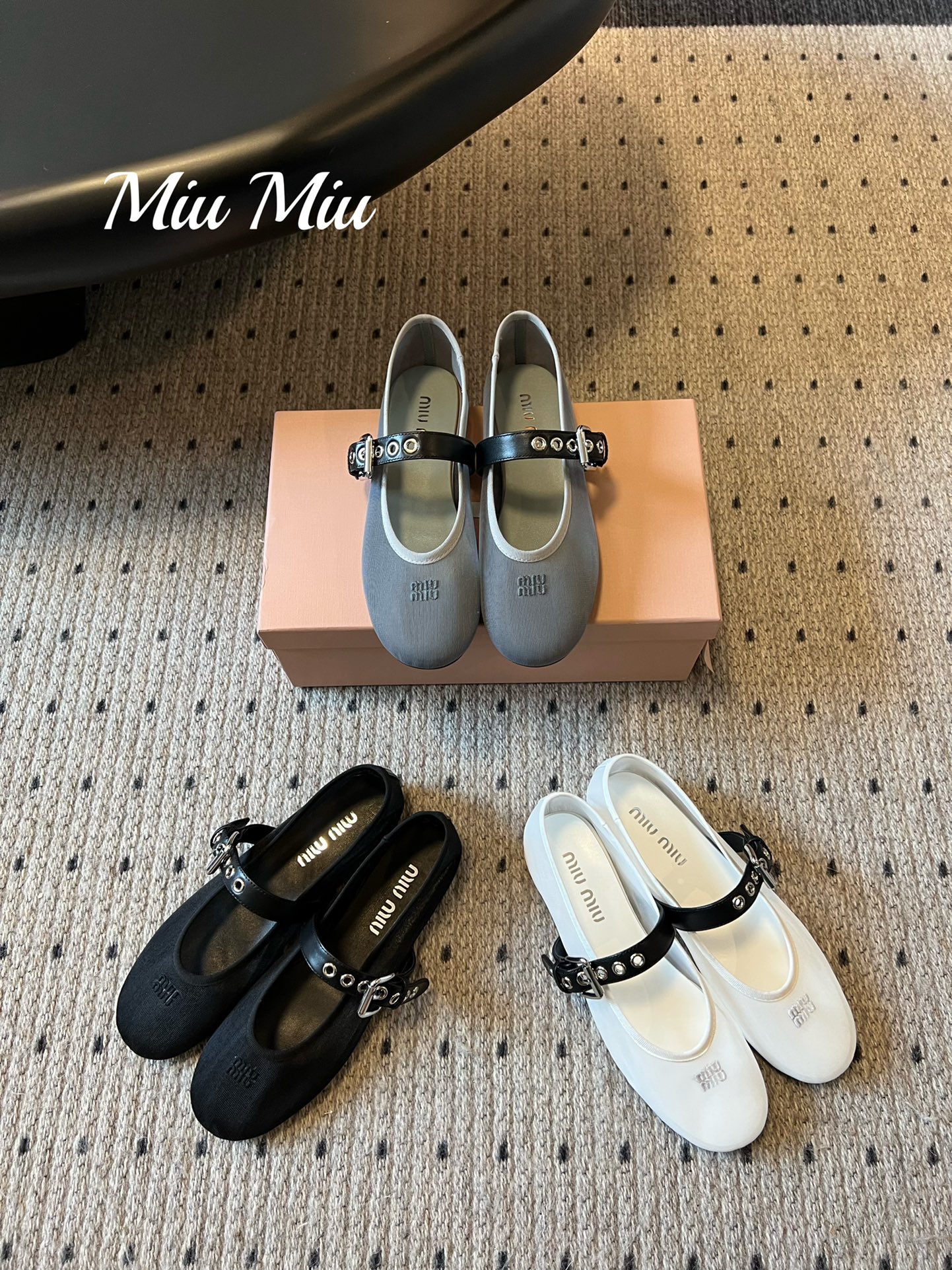 미우미우(MIU MIU) 패브릭 메리제인 플랫슈즈 신발