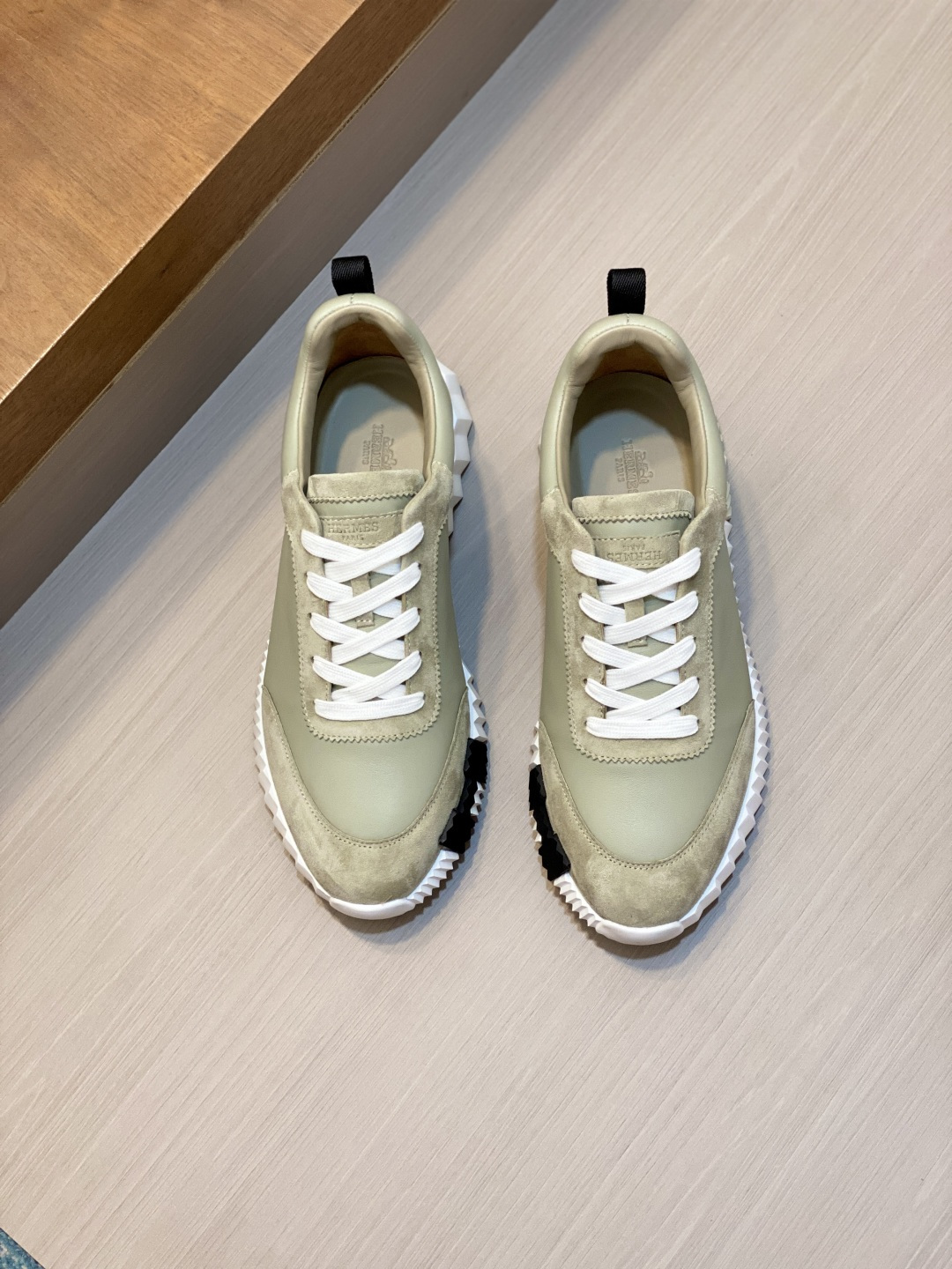 [Hermes] 에르메스 바운싱(Bouncing) 프리미엄 카프스킨 & 고트스킨 스니커즈 신발