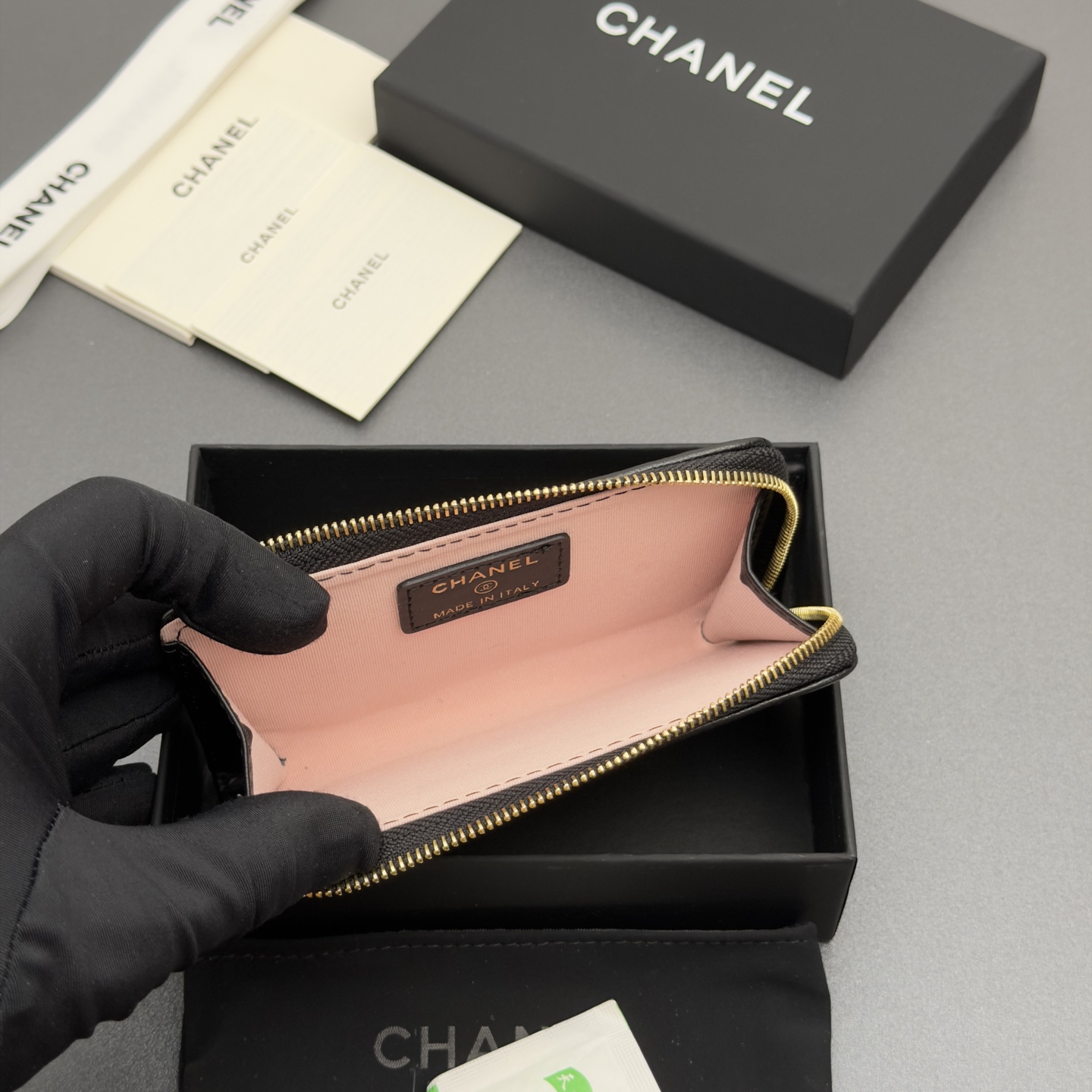 [Chanel] 샤넬 메탈 로고 지퍼 카드/코인 지갑