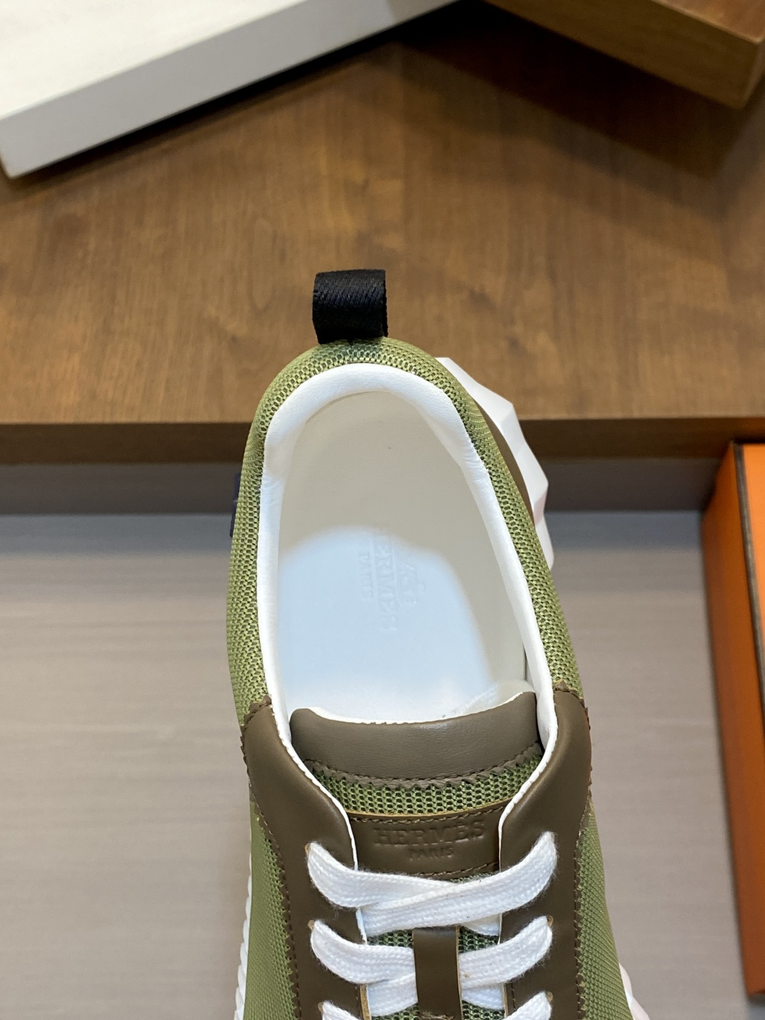 [Hermes] 에르메스 바운싱(Bouncing) 프리미엄 카프스킨, 스웨이드 & 메시 콤비 스니커즈 신발