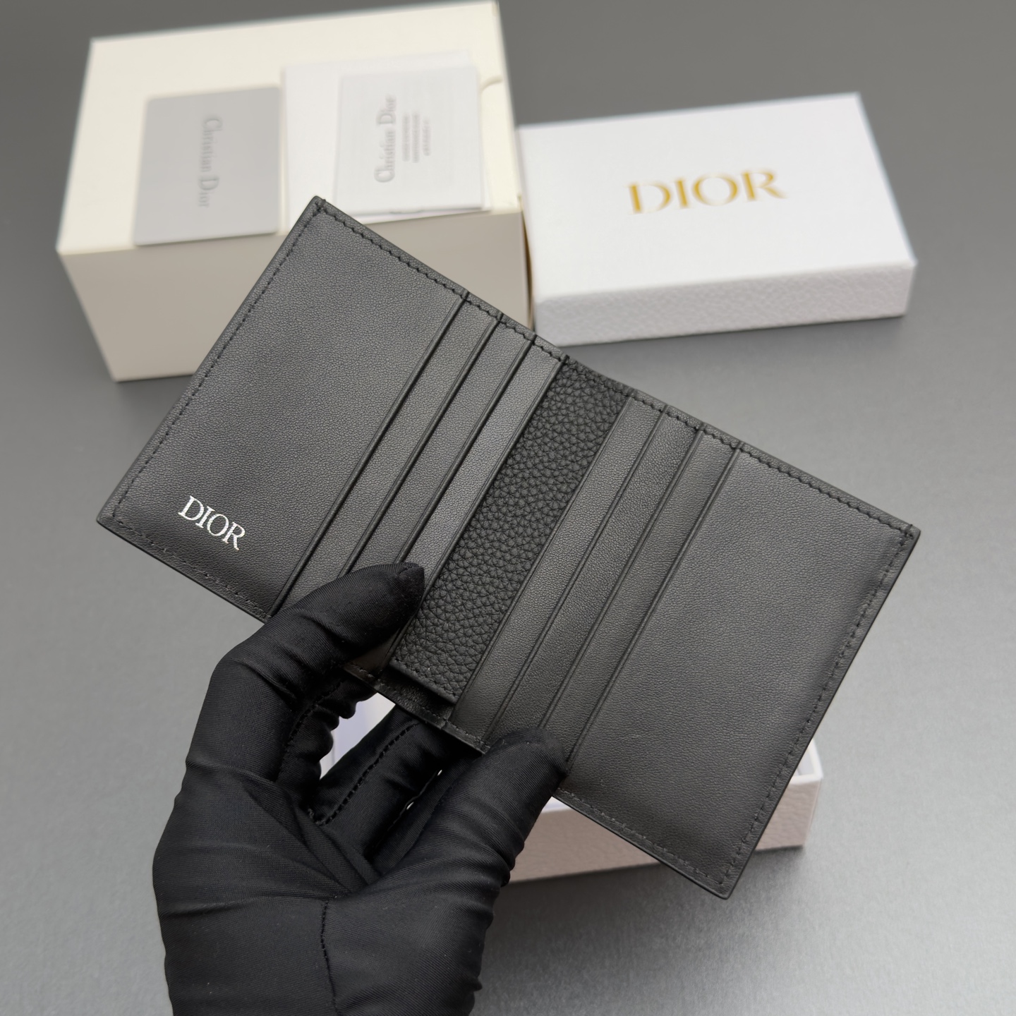 Dior 디올 맨즈 쇼트 바이폴드 지갑