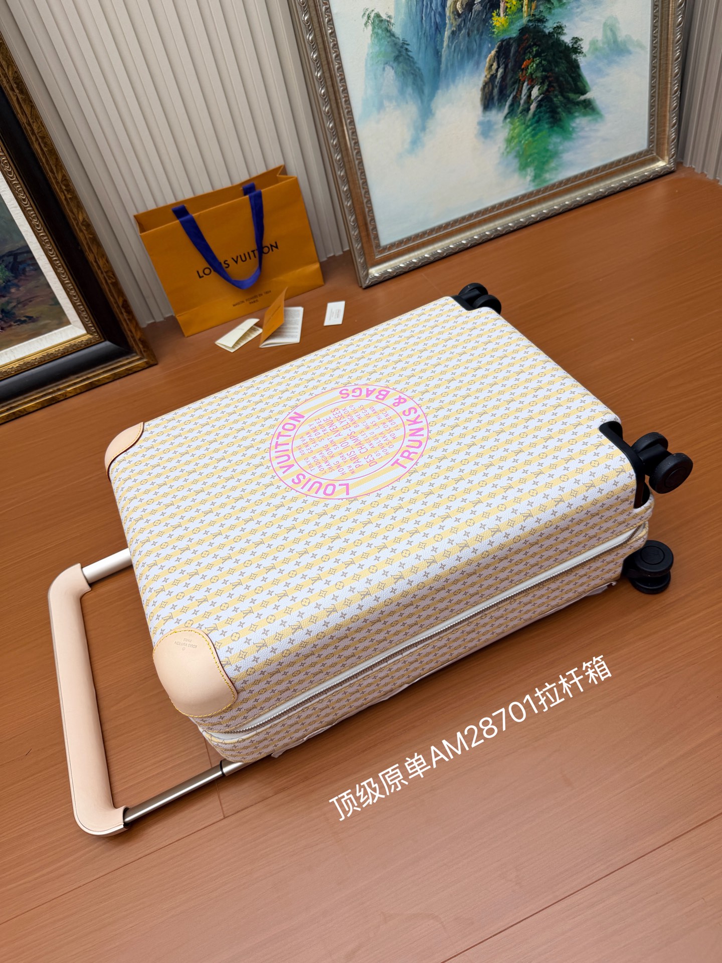 [Louis Vuitton] LV 루이비통 AM28701 프리미엄 하이엔드 캐리어 (기내 반입 가능)