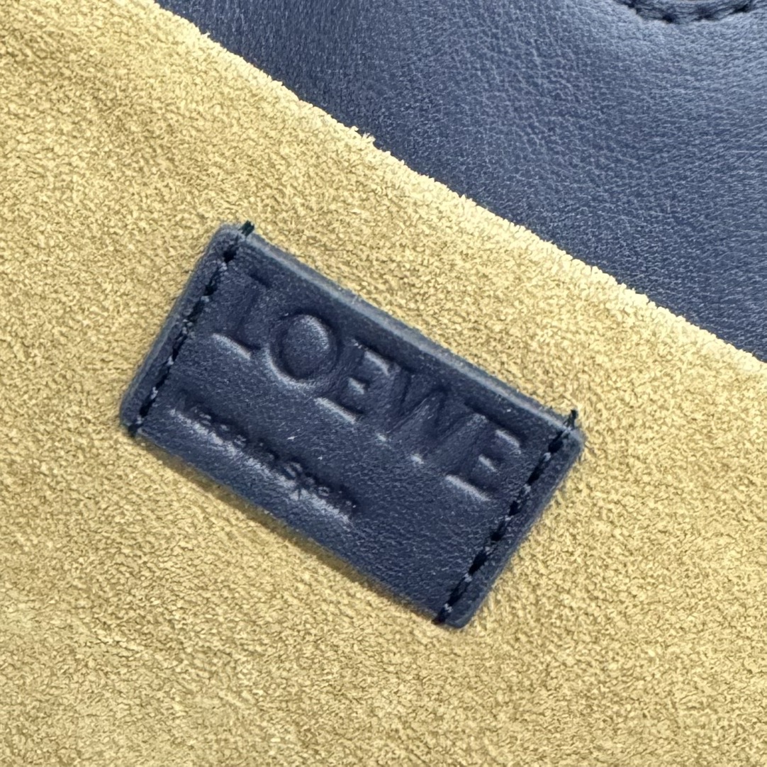 LOEWE 로에베 Flamenco 플라멩코 퍼스 나파 카프스킨 파우치 숄더백 가방