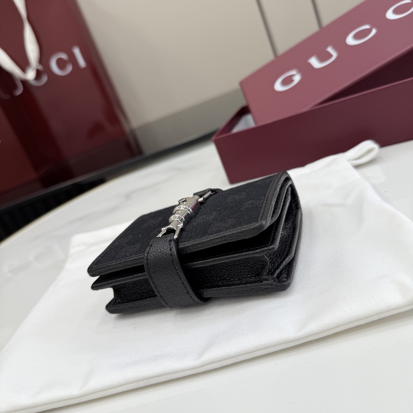 [Gucci] 구찌 26SS Jackie 재키 1961 GG 캔버스 중지갑