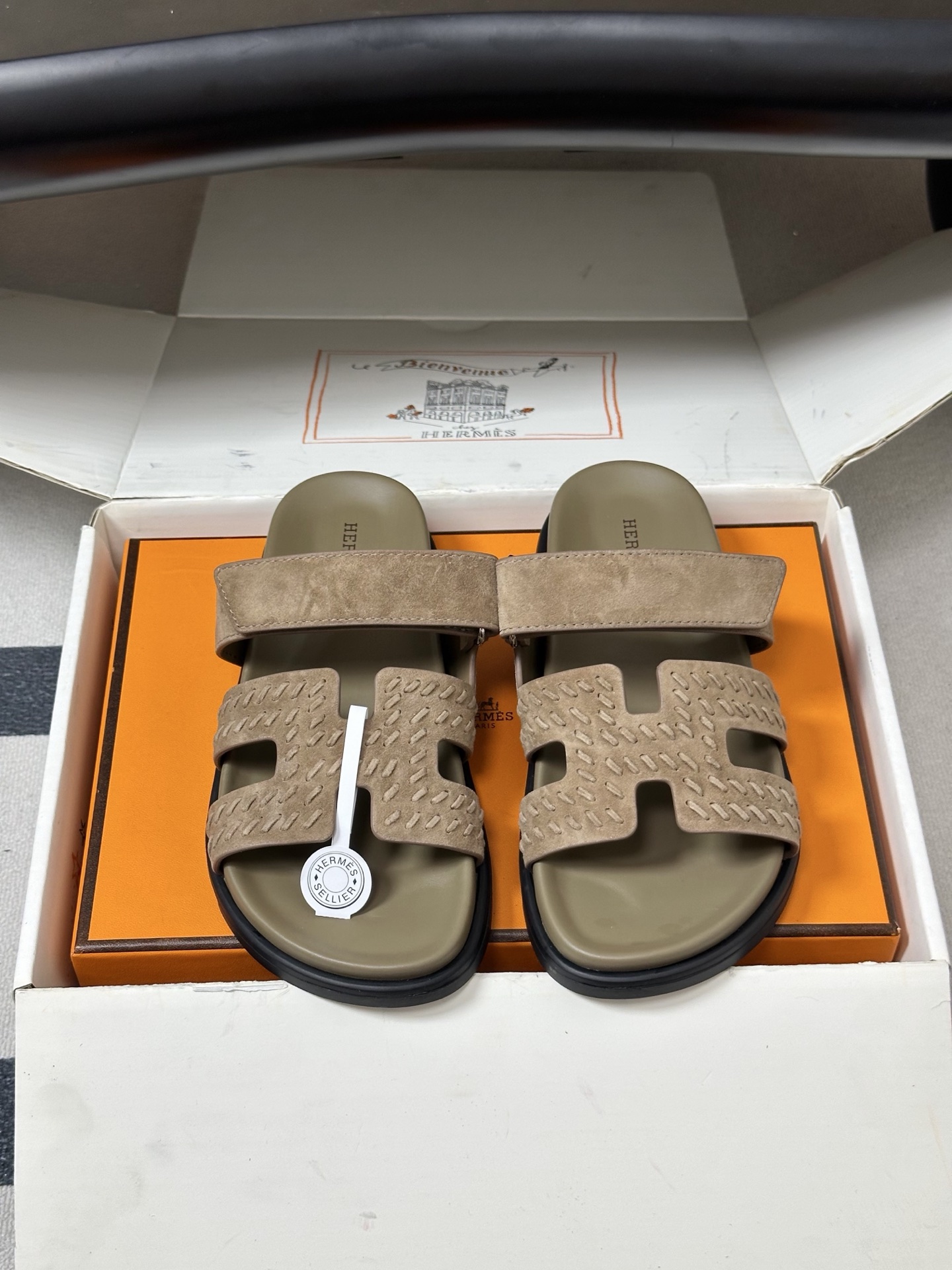 에르메스(HERMES) 로고 위빙 벨크로 슬리퍼 신발