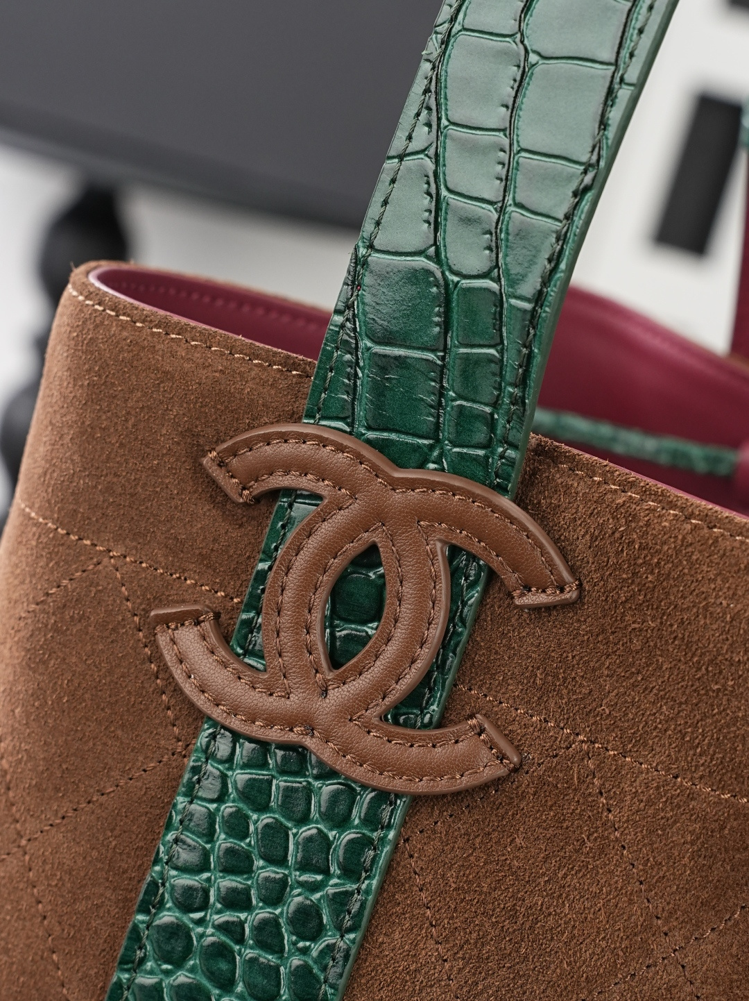 CHANEL 샤넬 26B 스웨이드 버킷백 (라지) 가방 / 6584