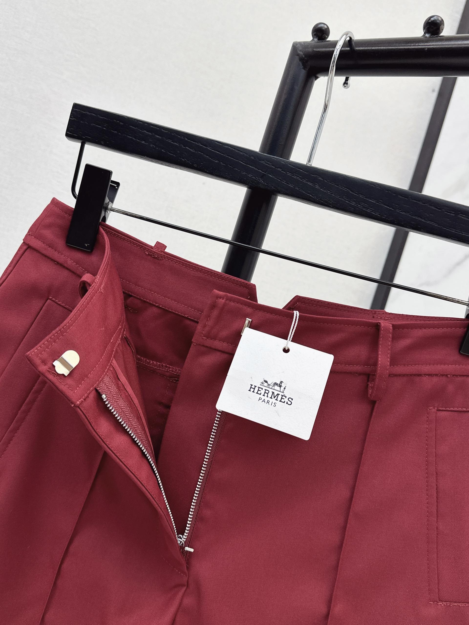 [Hermes] 에르메스 26SS 텍스처드 클래식 숏팬츠 반바지 의류