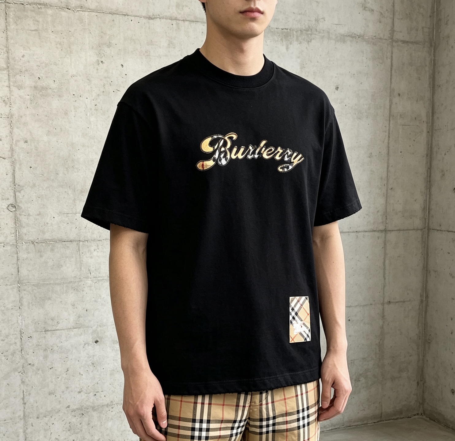버버리(BURBERRY) 체크 패치 자수 반팔 티셔츠 의류