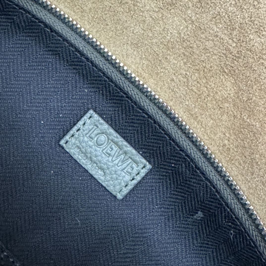 Loewe Puzzle Edge 로에베 퍼즐 라지 백 가방