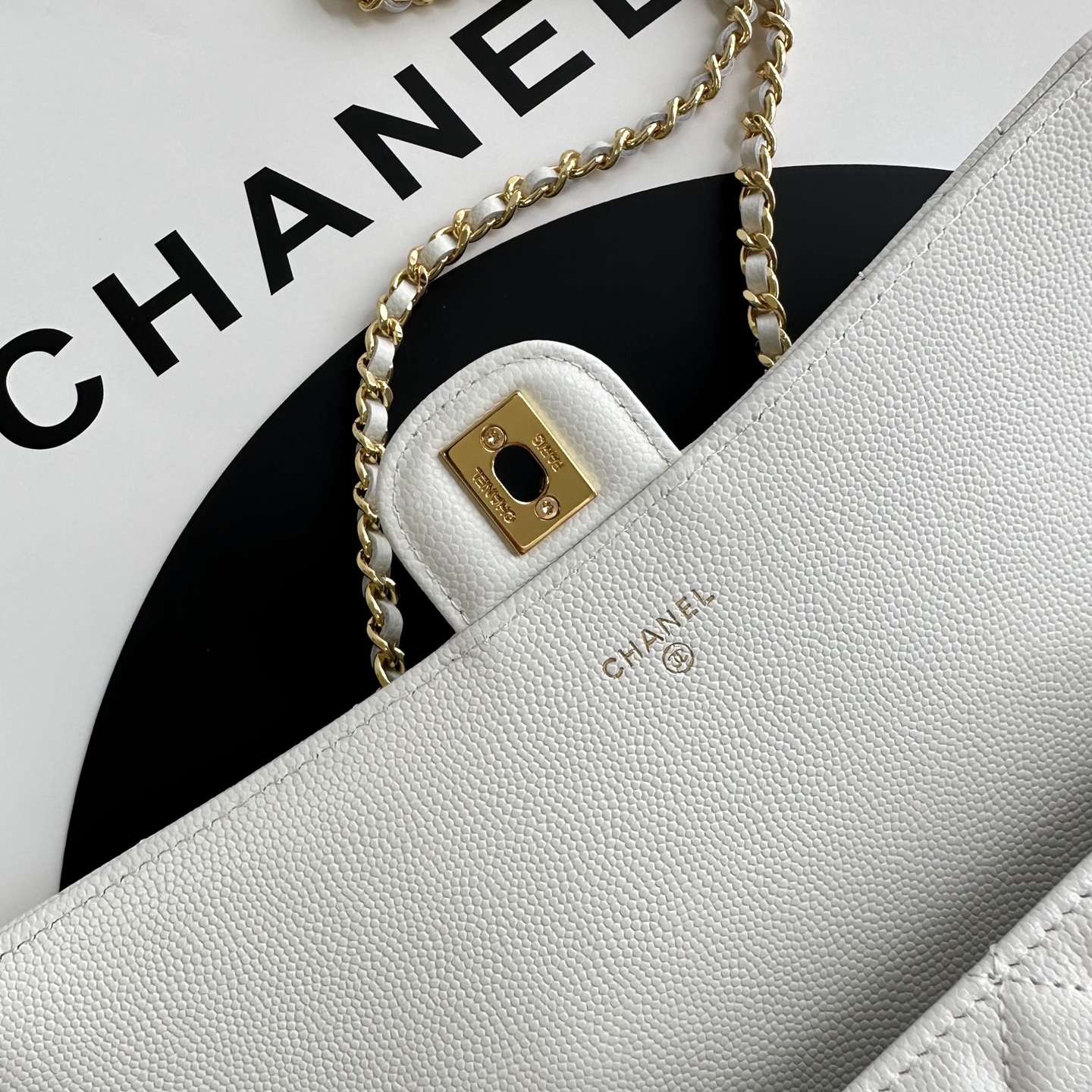 CHANEL 샤넬 26A 시리즈 탑핸들 체인 플랩 백 가방