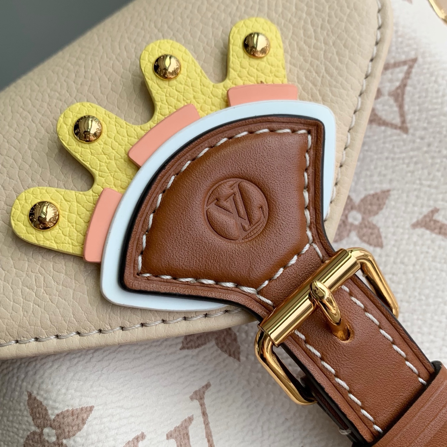 LOUIS VUITTON LV M2A079 루이비통 몽소리 미니 백팩 (LV 크래프티) 가방