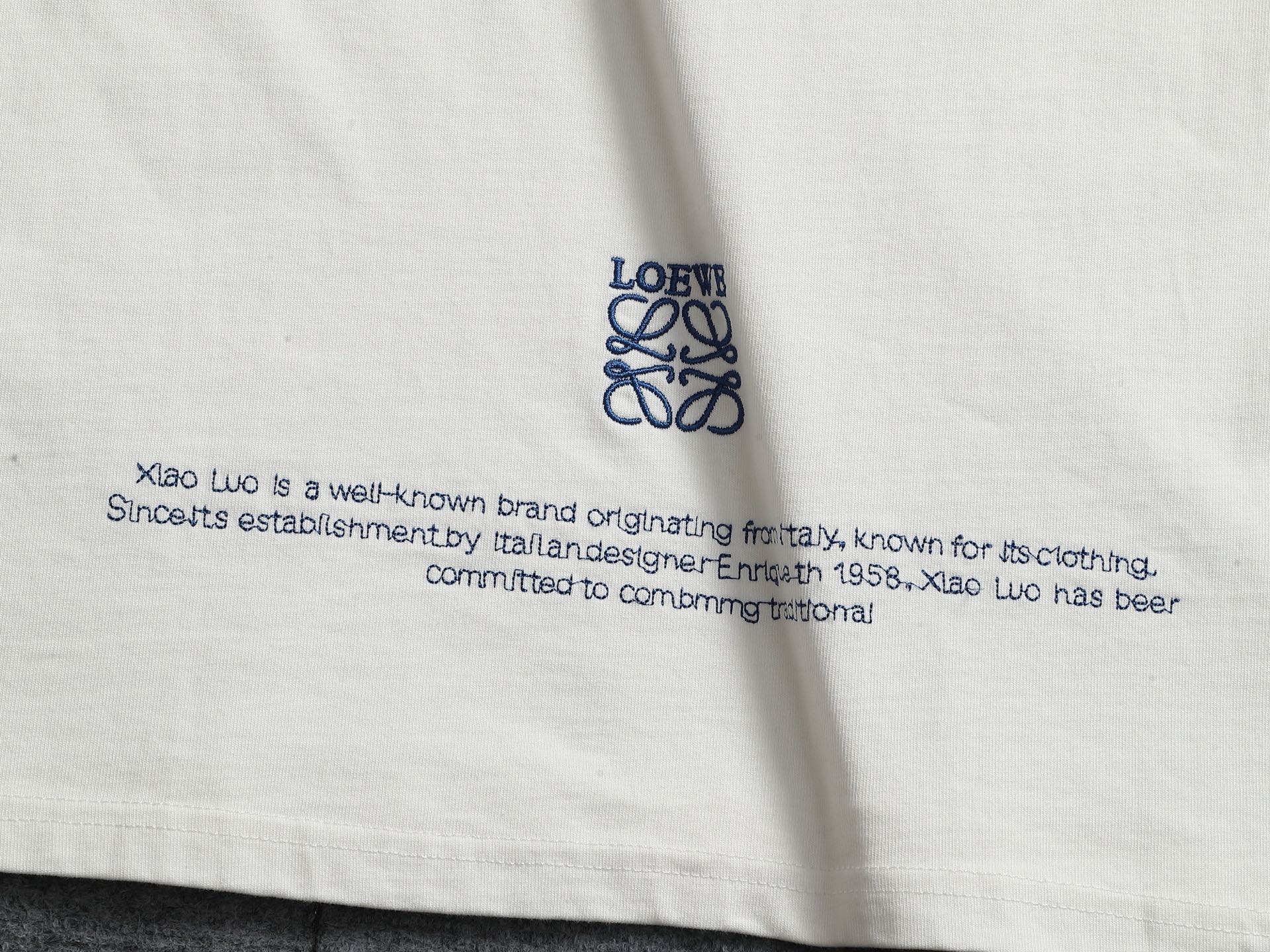 로에베(LOEWE) 스팽글 플라워 자수 반팔 티셔츠 상의 의류