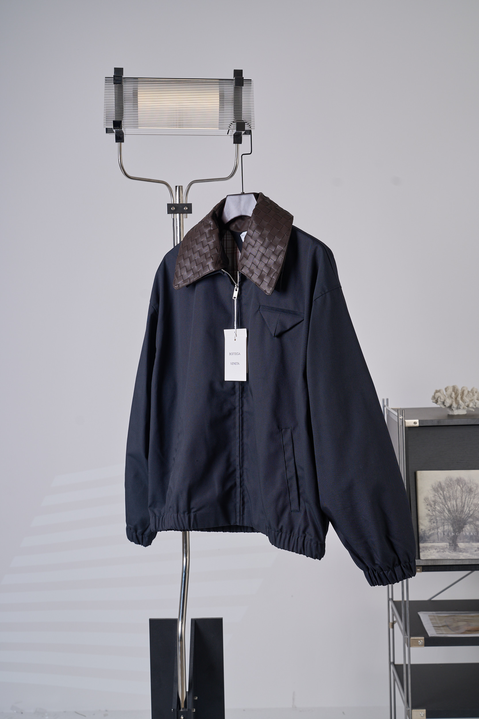 보테가 베네타(BOTTEGA VENETA) 인트레치아토 레더 칼라 재킷 상의 의류