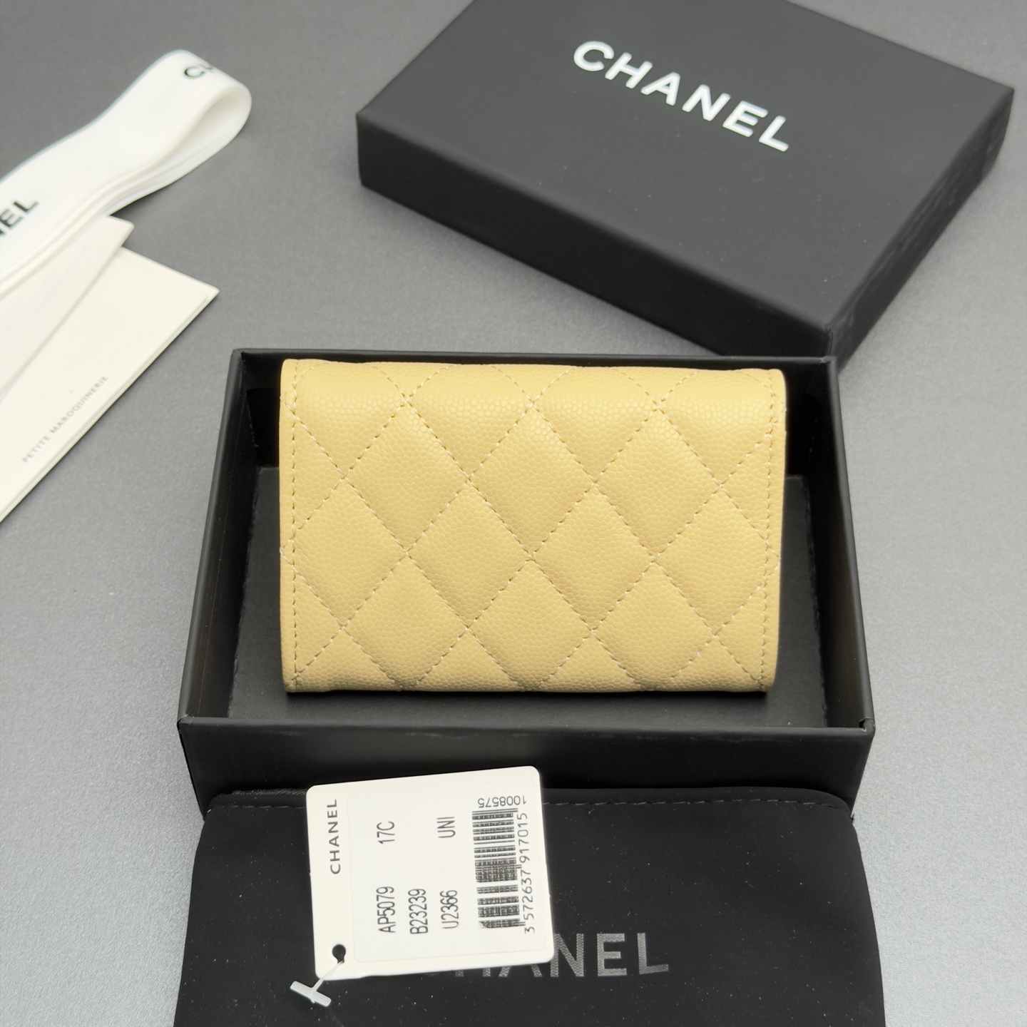 [Chanel] 샤넬 26SS 캐비어 멀티 젬스톤 카드 홀더 지갑