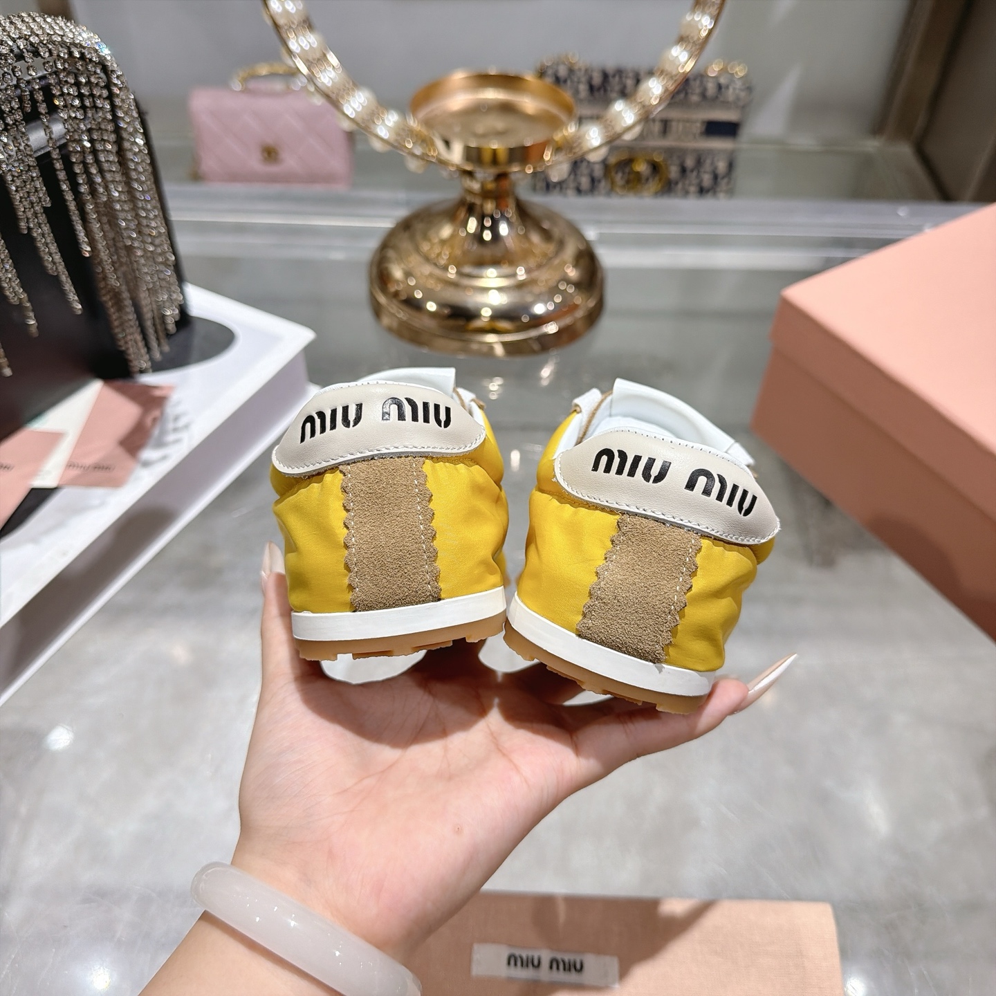 미우미우(MIU MIU) 배색 러너 스니커즈 신발