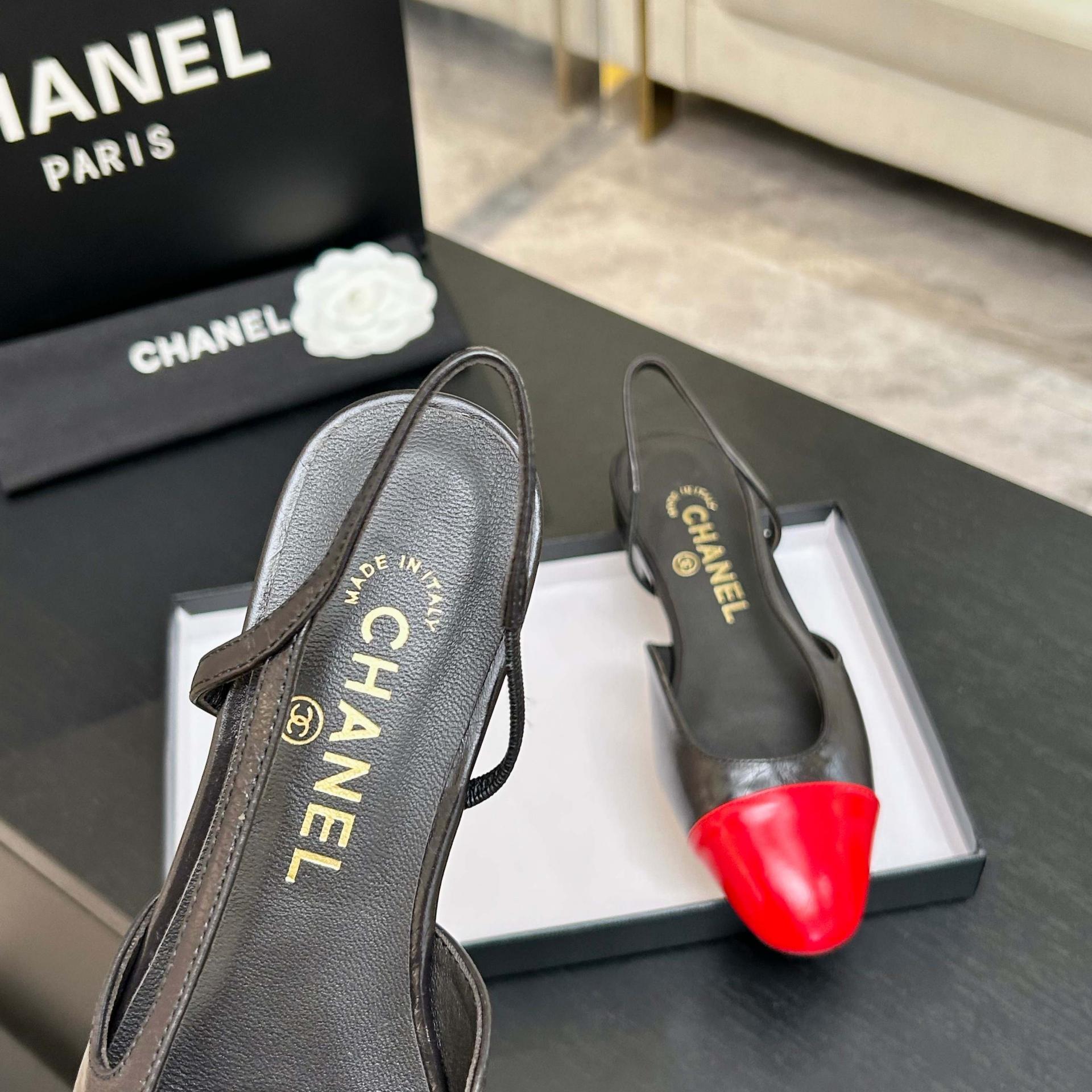 샤넬(CHANEL) 투톤 슬링백 로우힐 신발