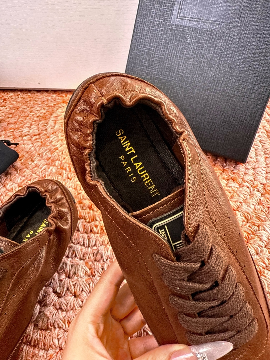 생로랑(YSL) 투웨이 플랫 스니커즈 신발