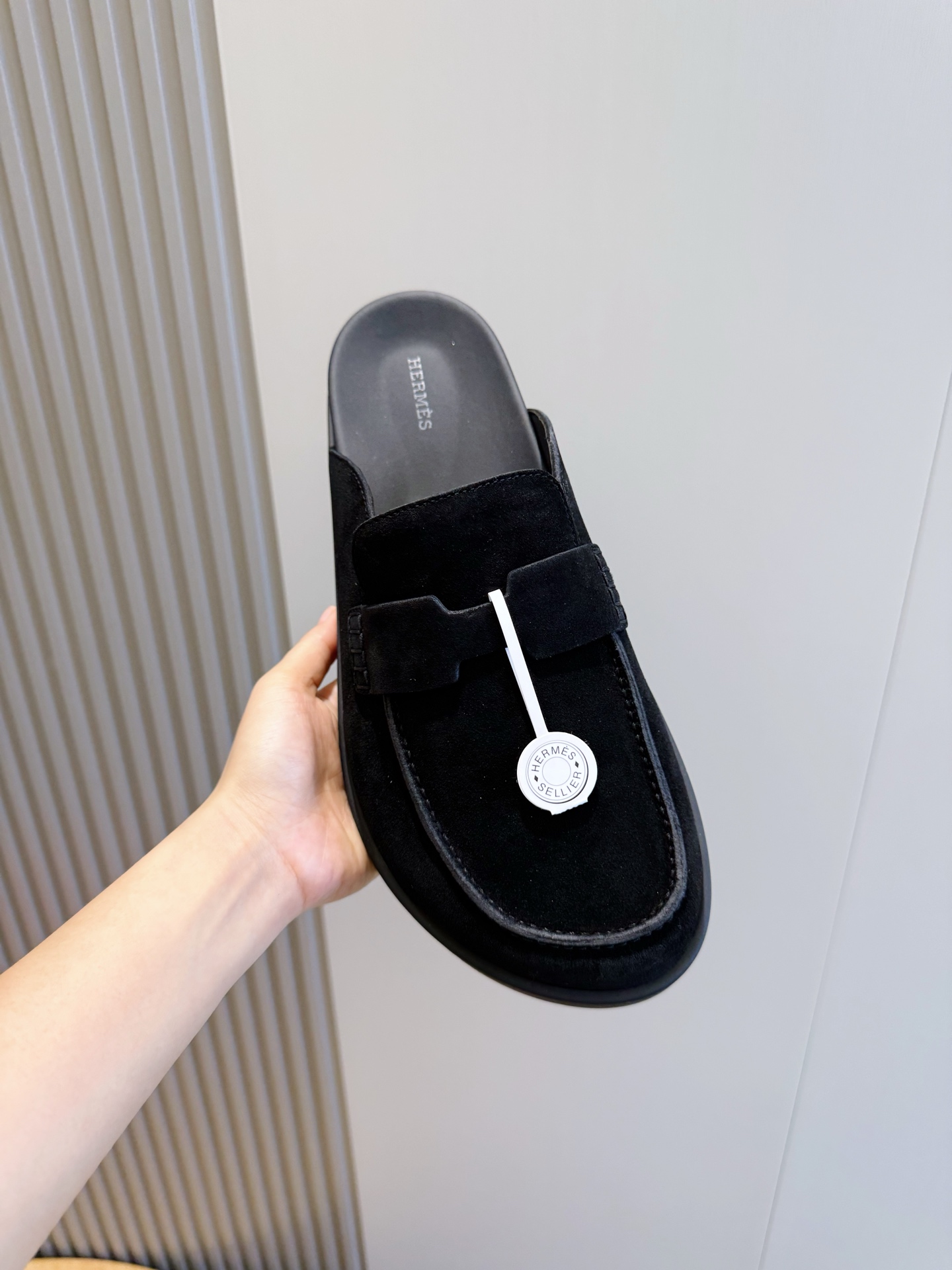 Hermes 에르메스 H 로고 스웨이드 뮬 슬리퍼 신발