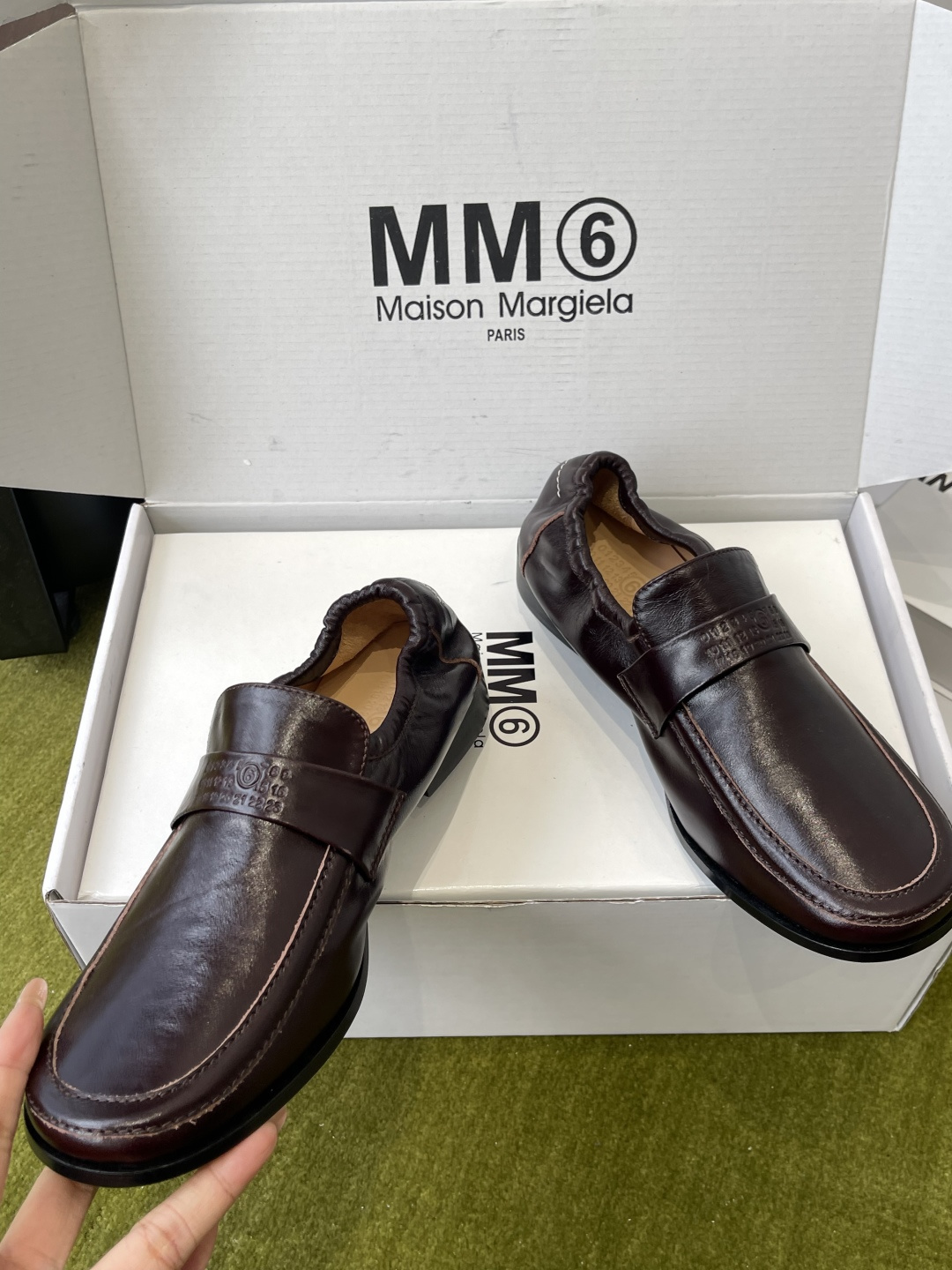 메종 마르지엘라(Maison Margiela) 애플 토 로고 2WAY 로퍼