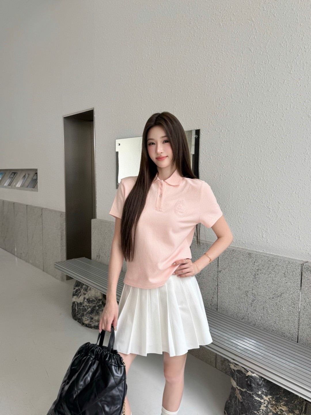 디올(DIOR) 메달리온 로고 자수 반팔 폴로 티셔츠 상의 의류