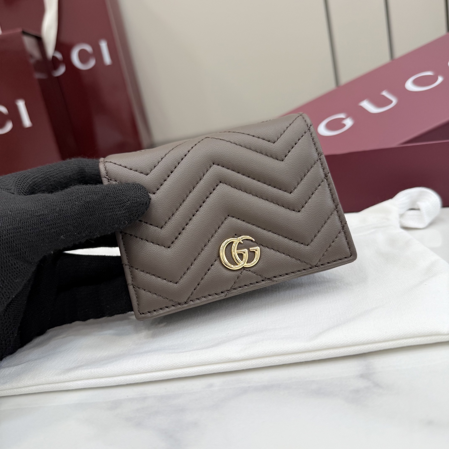 GUCCI 구찌 2026 SS GG 마몽(GG Marmont) 컬렉션 - 마틀라세 미니 지갑