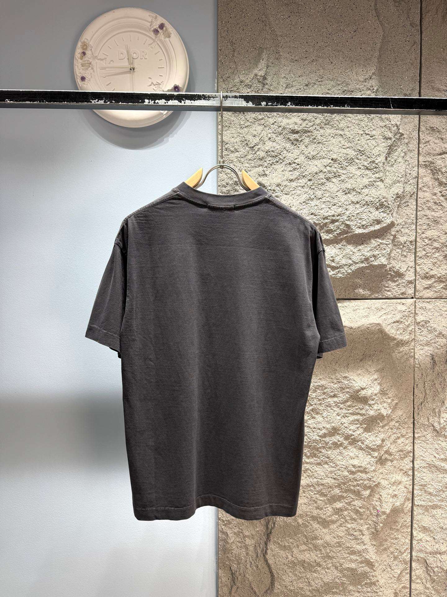 알렉산더왕(Alexander Wang) 레터링 그래픽 워싱 반팔 티셔츠 상의 의류