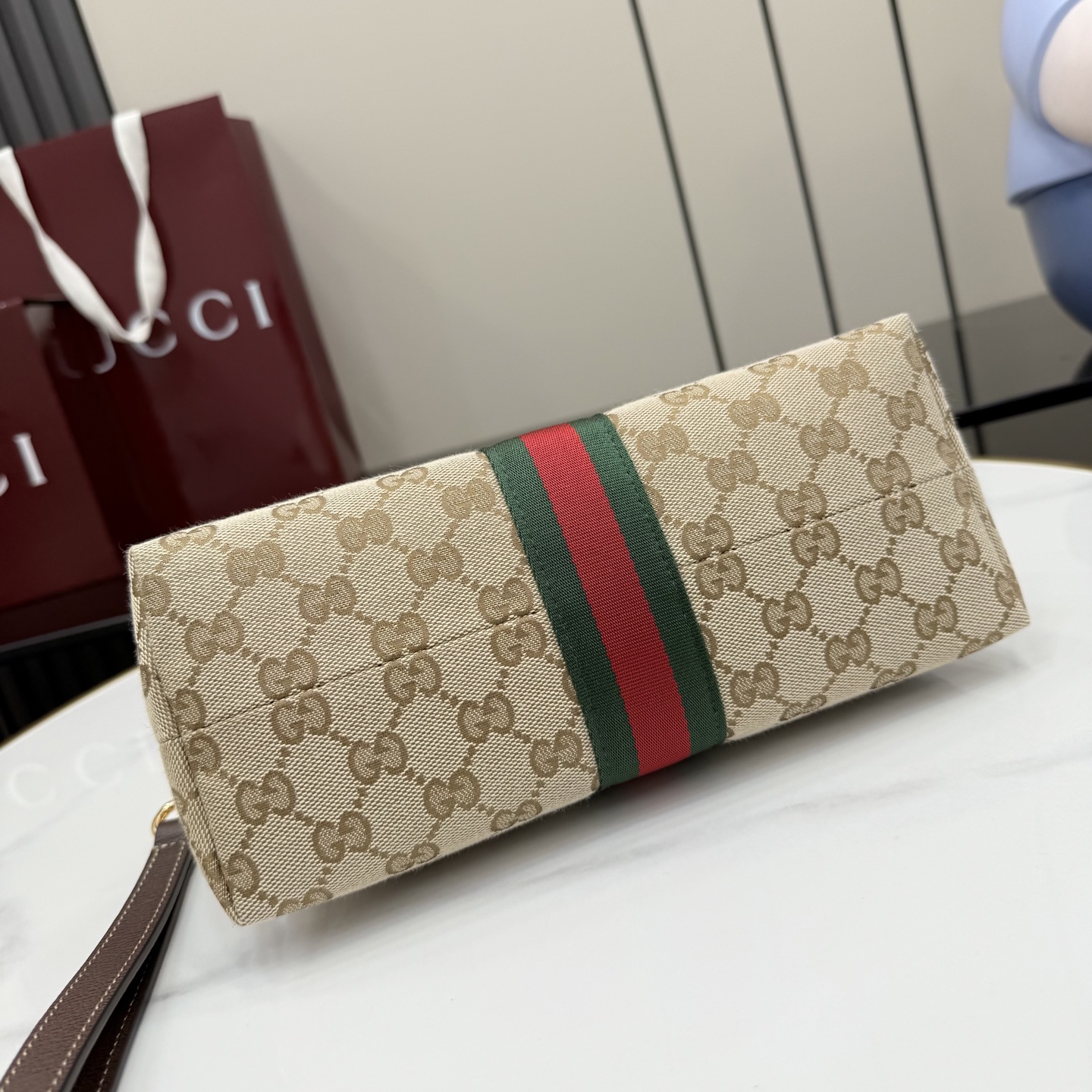 [Gucci] 구찌 26SS GG 캔버스 웹 파우치 클러치 백 가방