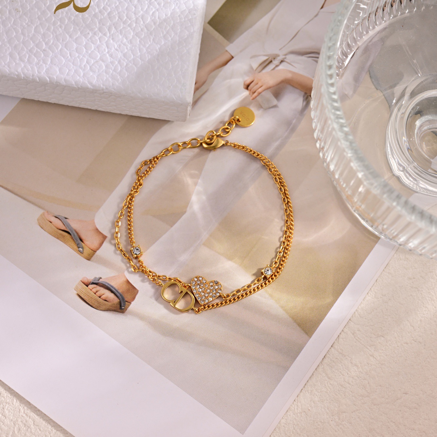 디올(DIOR) 레터링 메탈 팔찌 악세사리