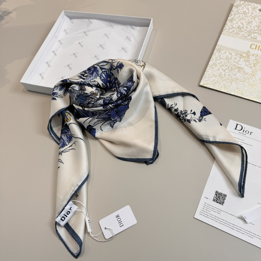 디올(DIOR) 버터플라이 어라운드 더 월드 실크 목도리 스카프
