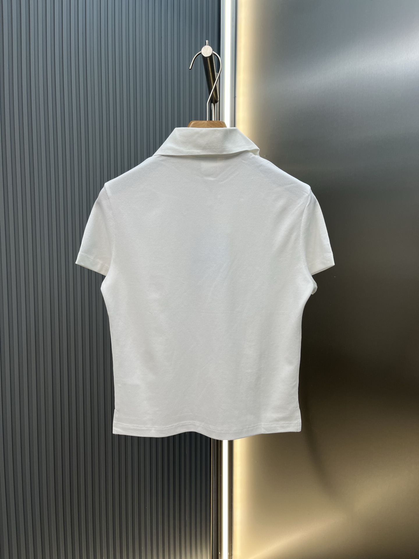 디올(DIOR) 메다이옹 자수 폴로 셔츠 상의 의류