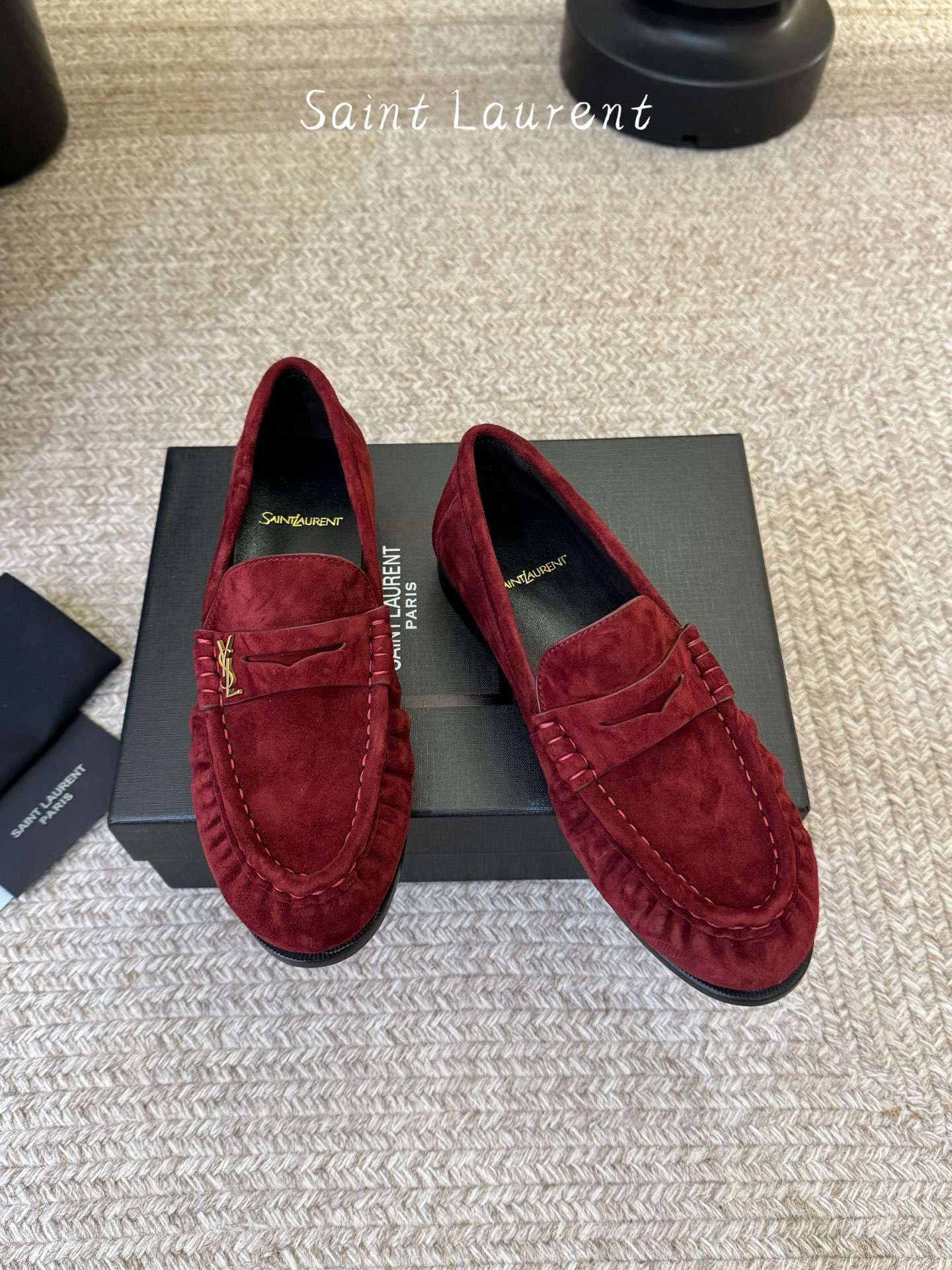 생로랑(SAINT LAURENT) 카프 레더 페니 로퍼 신발
