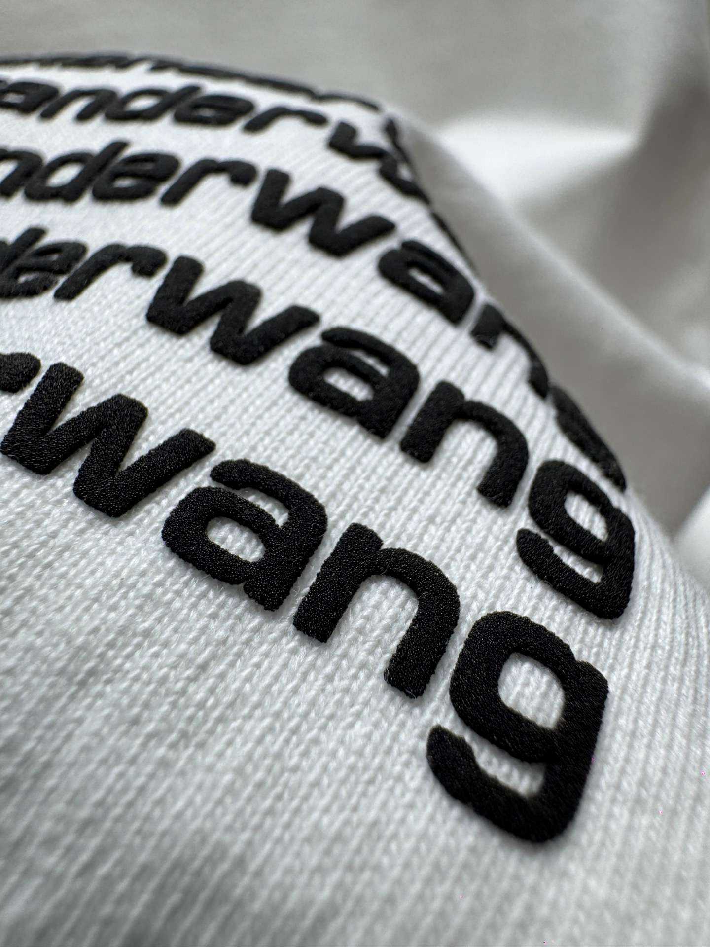 알렉산더왕(Alexander Wang) 레터링 그래픽 워싱 반팔 티셔츠 상의 의류