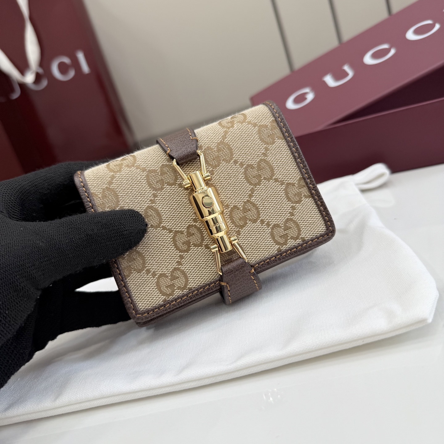 [Gucci] 구찌 26SS Jackie 재키 1961 GG 캔버스 중지갑 (샌드/브라운)