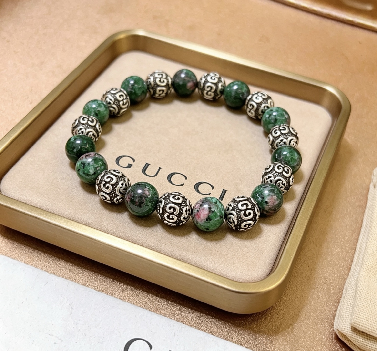 구찌(GUCCI) 더블 G 그린 스톤 팔찌 악세사리