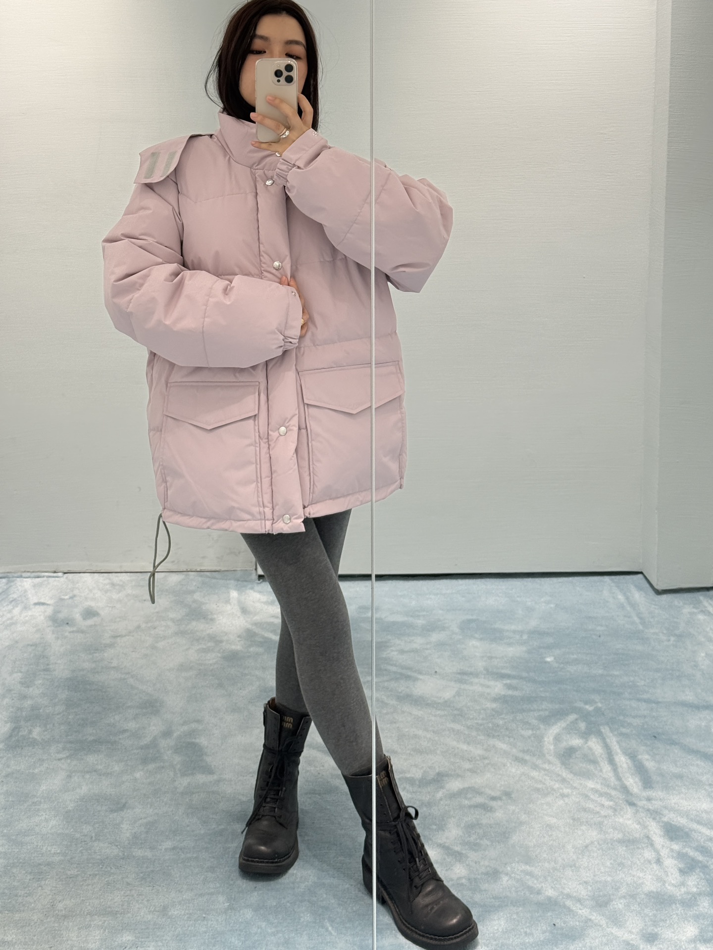 프라다(PRADA) 리나일론 탈부착 후드 구스 다운 패딩 재킷 상의 의류
