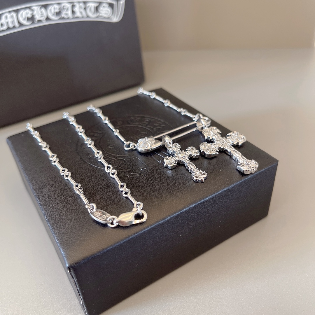크롬하츠(CHROME HEARTS) 크로스 펜던트 체인 목걸이 악세사리