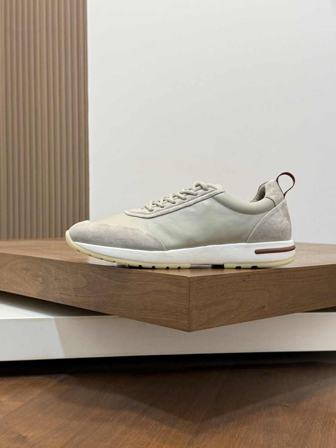 [Loro Piana] LP 로로 피아나 워크 앤 워크 / 시티 워크 스니커즈 신발