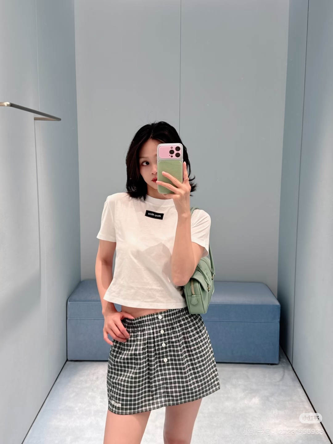 미우미우(MIU MIU) 체크 로고 자수 미니 스커트 하의 의류
