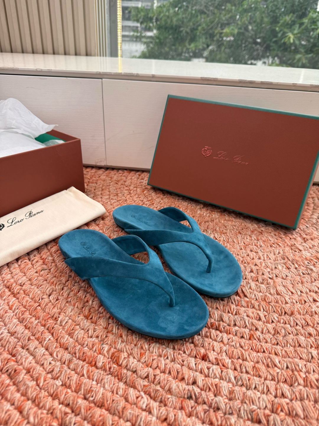 로로피아나(LORO PIANA) 잉글리시 플립플랍 쪼리 신발