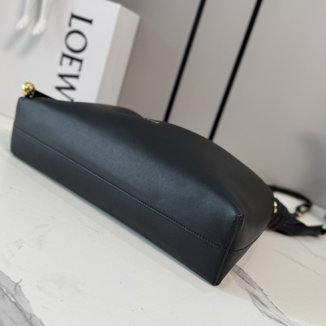 [LOEWE] 로에베 미디엄 스무스 카프스킨 스카프 백 가방 / BA603