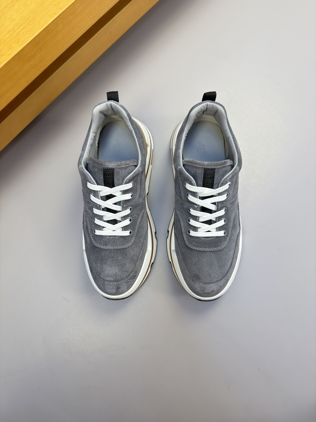 [Hermes] 에르메스 프리미엄 스웨이드 레더 콤비 스니커즈 신발 복제