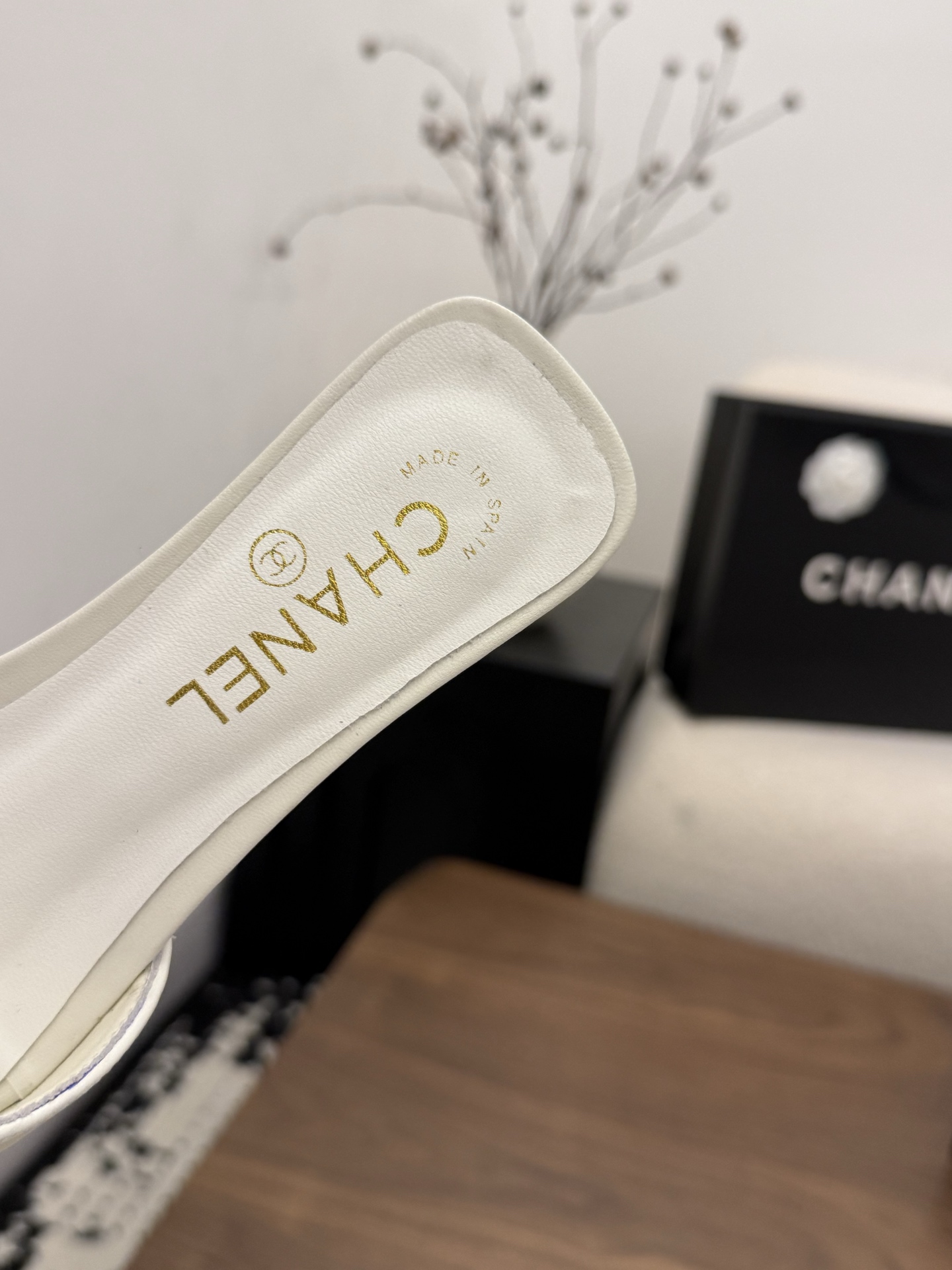 샤넬(CHANEL) 버클 스퀘어토 플랫 슬리퍼 신발