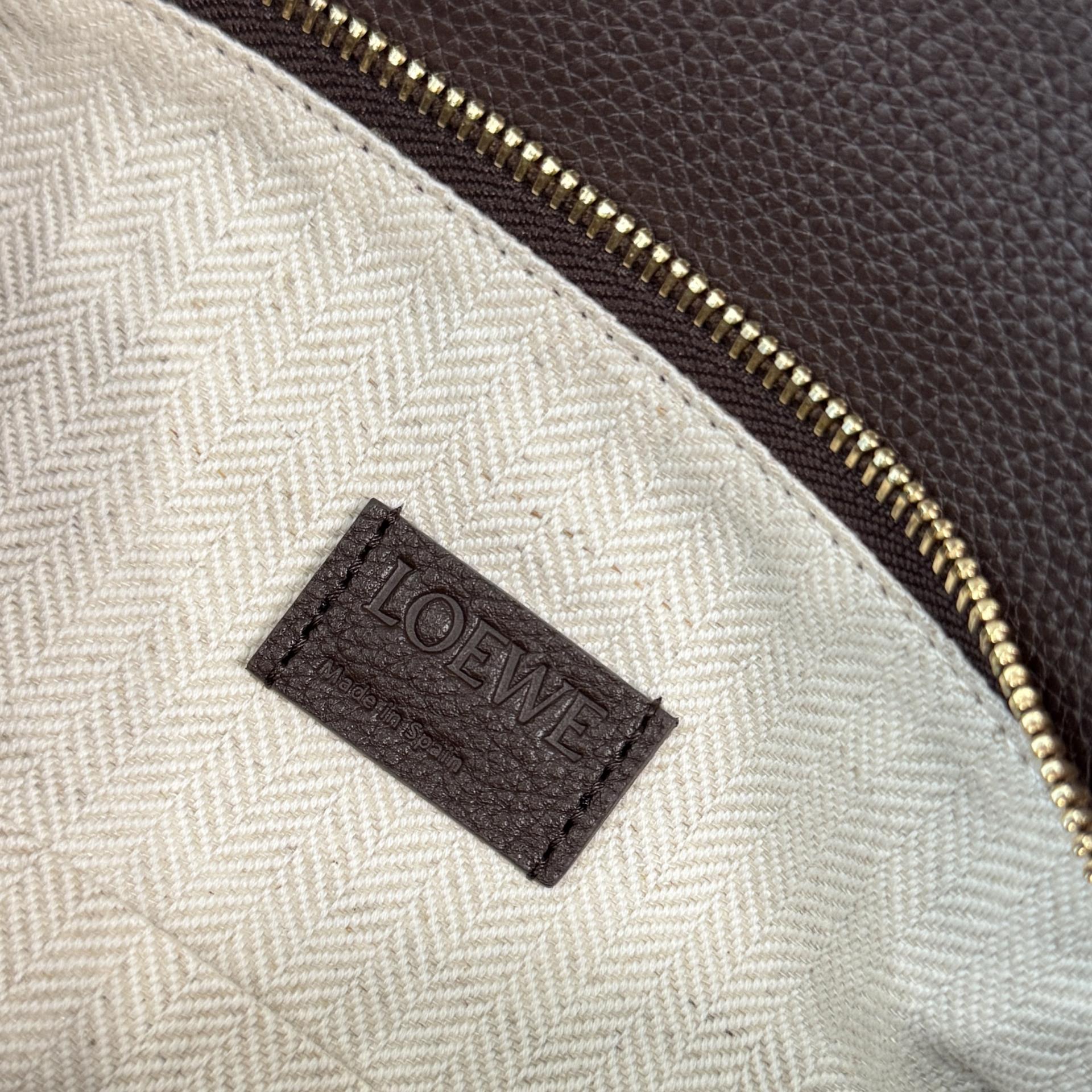 Loewe Puzzle Edge 로에베 퍼즐 스몰 백 가방