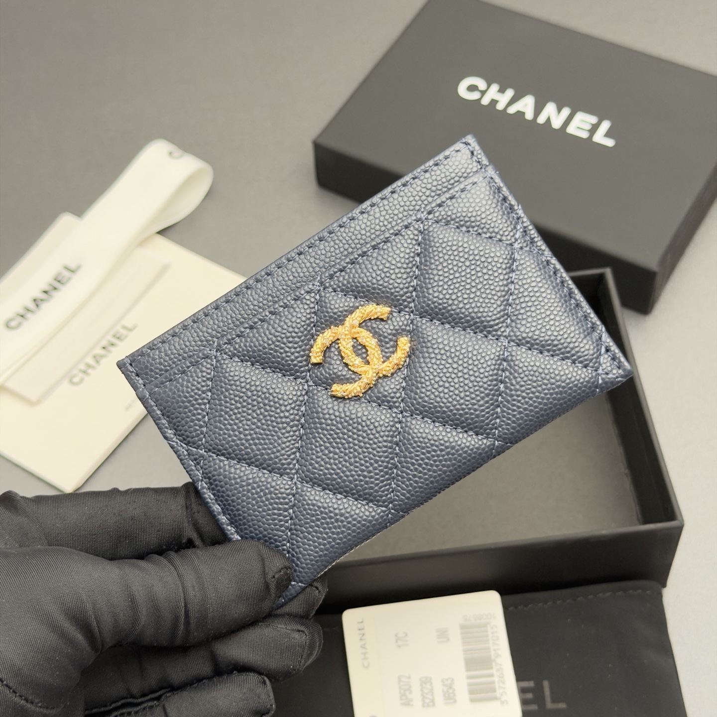 [Chanel] 샤넬 26SS 캐비어 멀티 젬스톤 슬림 카드 홀더 지갑