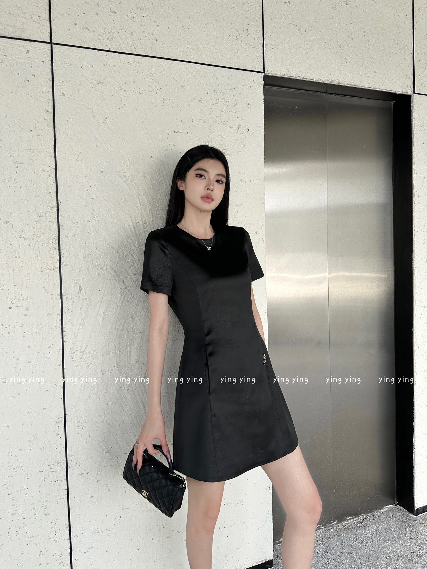 [Saint Laurent] YSL 생로랑 텍스처드 레더 이펙트 A라인 미니 원피스 의류