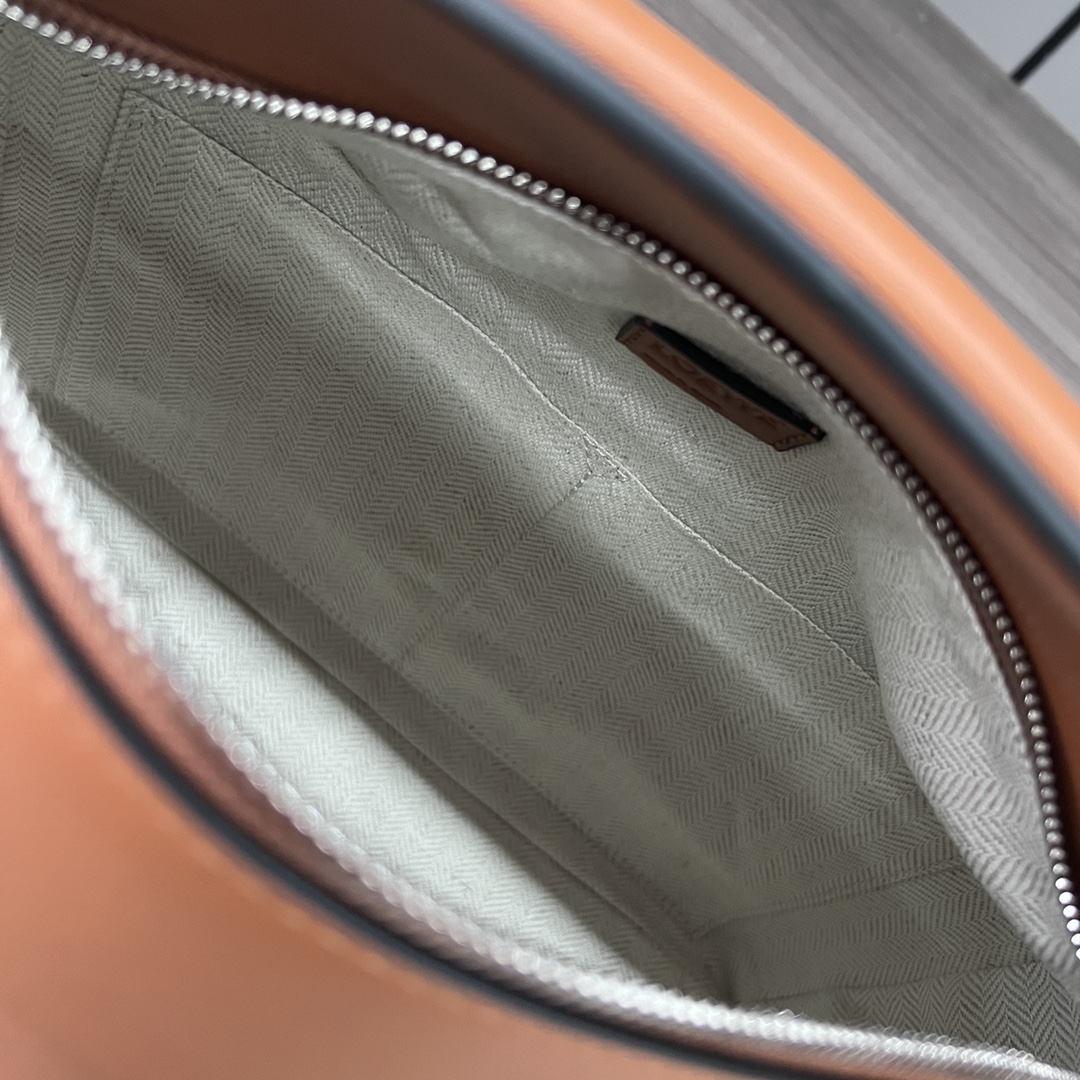 Loewe 로에베 퍼즐 미디엄 소프트 레더 백 가방