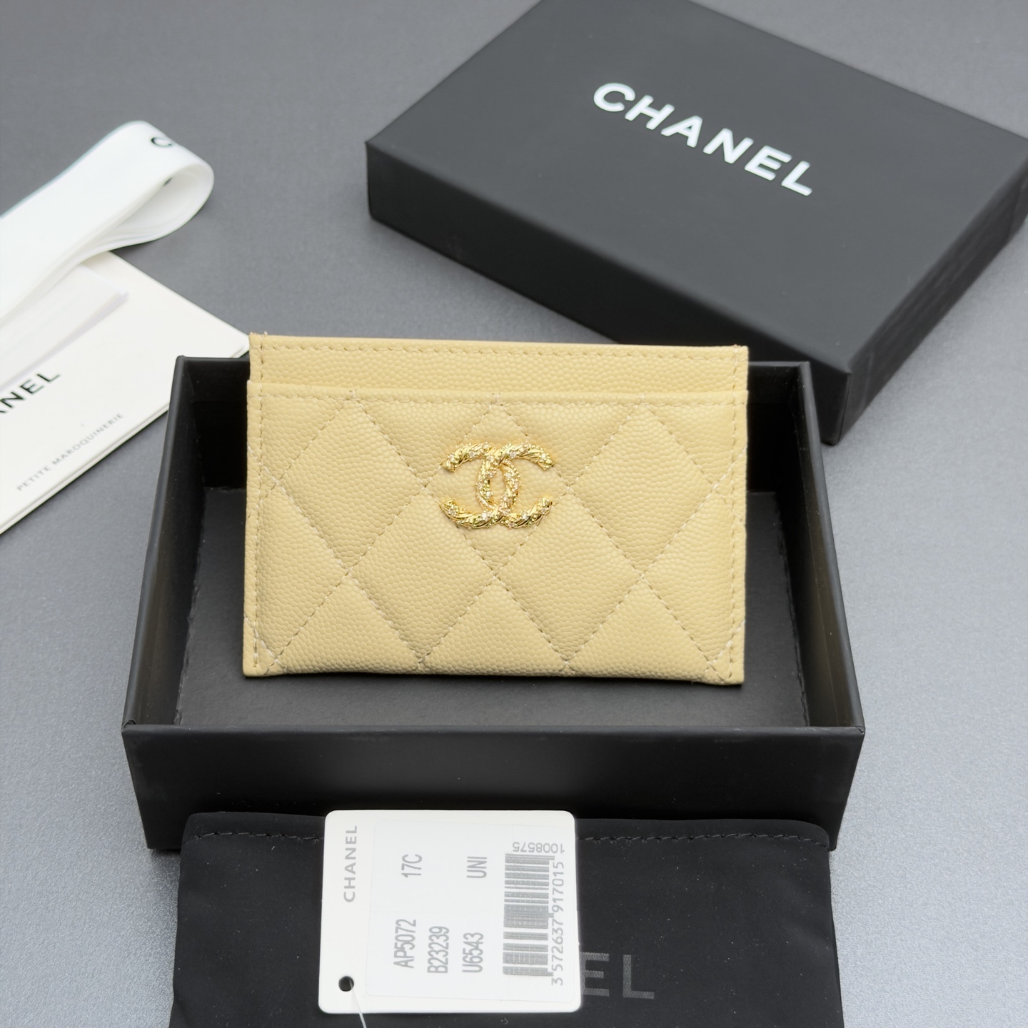 [Chanel] 샤넬 26SS 캐비어 멀티 젬스톤 슬림 카드 홀더 지갑