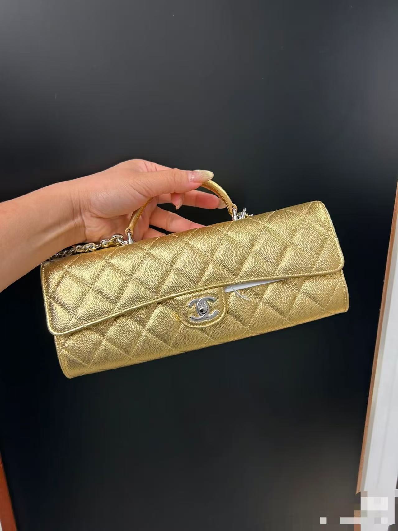 CHANEL 샤넬 26A 시리즈 탑핸들 체인 플랩 백 가방